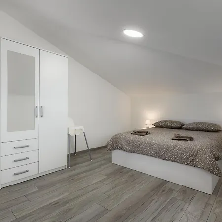 Appartement Orhidea In A Peaceful Setting Near Umag