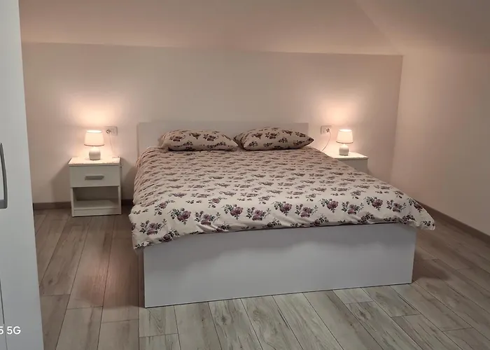 아파트 Orhidea In A Peaceful Setting Near *